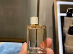 -BURBERRY(上海港汇恒隆广场店)