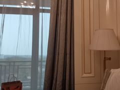 -湖北文旅洪宾红莲湖酒店