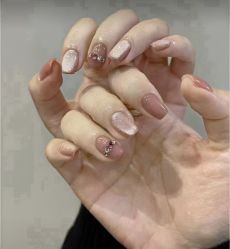 -悦指间美甲美睫
