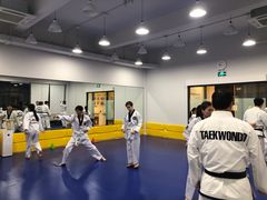 -金载勋跆拳道场(玲东花园店)
