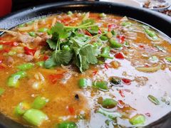 鲜锅兔-邱金小炒·30 年盐帮江湖菜(自贡店)