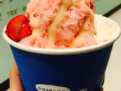 新鲜草莓绵花甜-Ice Monster冰馆·CNN评选全球十大甜品(国贸商城店)