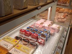 -好利来(康虹路店)