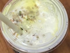 -星巴克(杭州临平银泰城B1店)