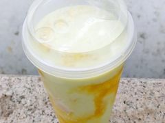 牛油果很芒-瑞幸咖啡(南航明珠商务酒店)