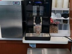 -全家便利店(东直门店)