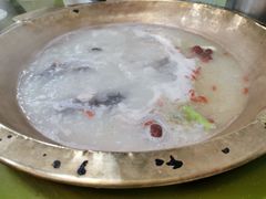 -颜氏双江清水鱼一养身火锅(磁器口店)