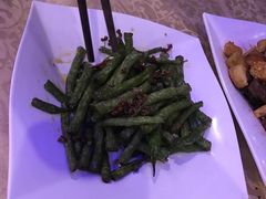 -维吾尔餐厅(宜山路店)