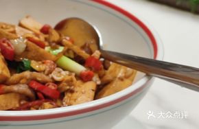 Wind-dried Pork Stewed with Tofu Cubes