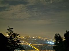 -鬼笑石后山停车场