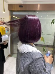 -镁连社·美联社