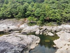 -燕子河大峡谷天坑仙境