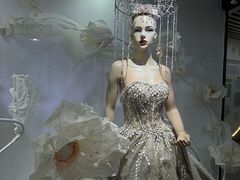 -粤港芭莎美容美发化妆学校