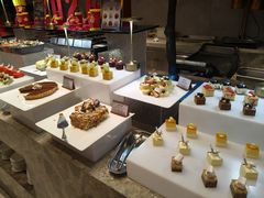 -万达文华酒店·48F云端窗景美食汇自助餐厅