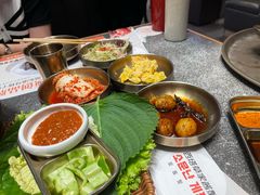 -草家酱蟹炭火烤肉店(珲春南路二店)