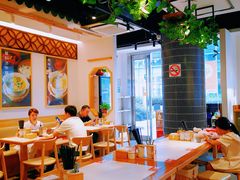 大堂-馋三尺蟹粉小笼(人民广场店)