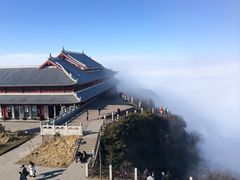 -峨嵋山金顶