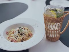 -露露家咖啡店