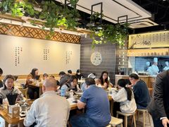 -馋三尺蟹粉小笼(人民广场店)