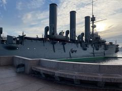 -阿芙乐尔号巡洋舰