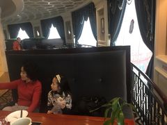 -蓝鲸大酒店旋转餐厅