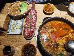 -贵厨酸汤牛肉(花果园国际中心店)