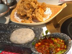 卡真&酥肉-哥老官重庆美蛙鱼头(龙湖杭州金沙天街店)