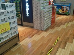 -易买盛生活超市(东来荟邻生活广场店)