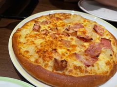 培根鸡肉双拼披萨-萨莉亚意式餐厅(杭州滨江天街店)