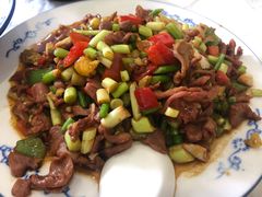 白辣椒炒鸡胗-新新湘菜馆(新中街二条店)