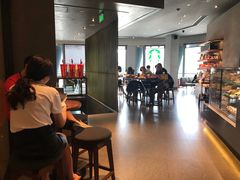 大堂-星巴克臻选(海伦中心店)