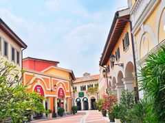 -佛罗伦萨小镇广佛名品奥特莱斯(疏港路店)