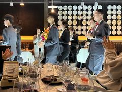 -炙公馆扒房· 武汉卓尔万豪酒店