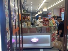 -白玉兰食品(中山公园龙之梦店)