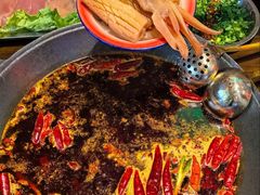 -萍姐火锅·公路夜市(武汉首店)