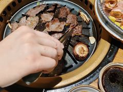 -炼火烤肉店