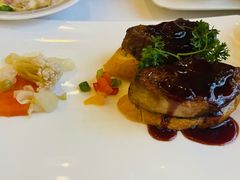 法式香煎鹅肝红酒-莫斯科餐厅