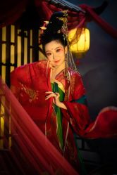 -九月鹰飞汉服摄影工作室