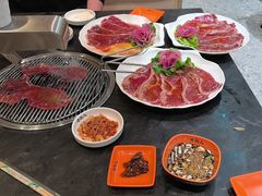 -老熟人烤肉城(马家堡店)