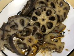 -李双猪·小龙虾·烧烤·羊肉煲(乐山店)