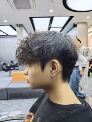 -米可造型烫发染发