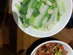 -富正毅三下锅·湘西韵味(天门山索道店)
