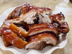 -黄记四更烤乳猪店