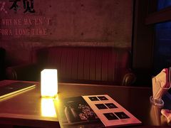 -饮湖威士忌鸡尾酒吧