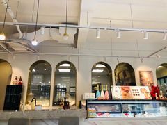 -Fridi Patisserie Cafe