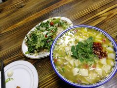 -清真·尤努斯羊肉烩面