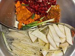 -沸炉重庆老火锅(军事博物馆店)