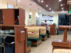 卡座-萨莉亚意式餐厅(护国新天地店)