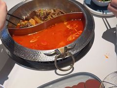 -左庭右院鲜牛肉火锅(金山万达店)