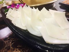 -重庆爽翻天老火锅(临平万达广场店)